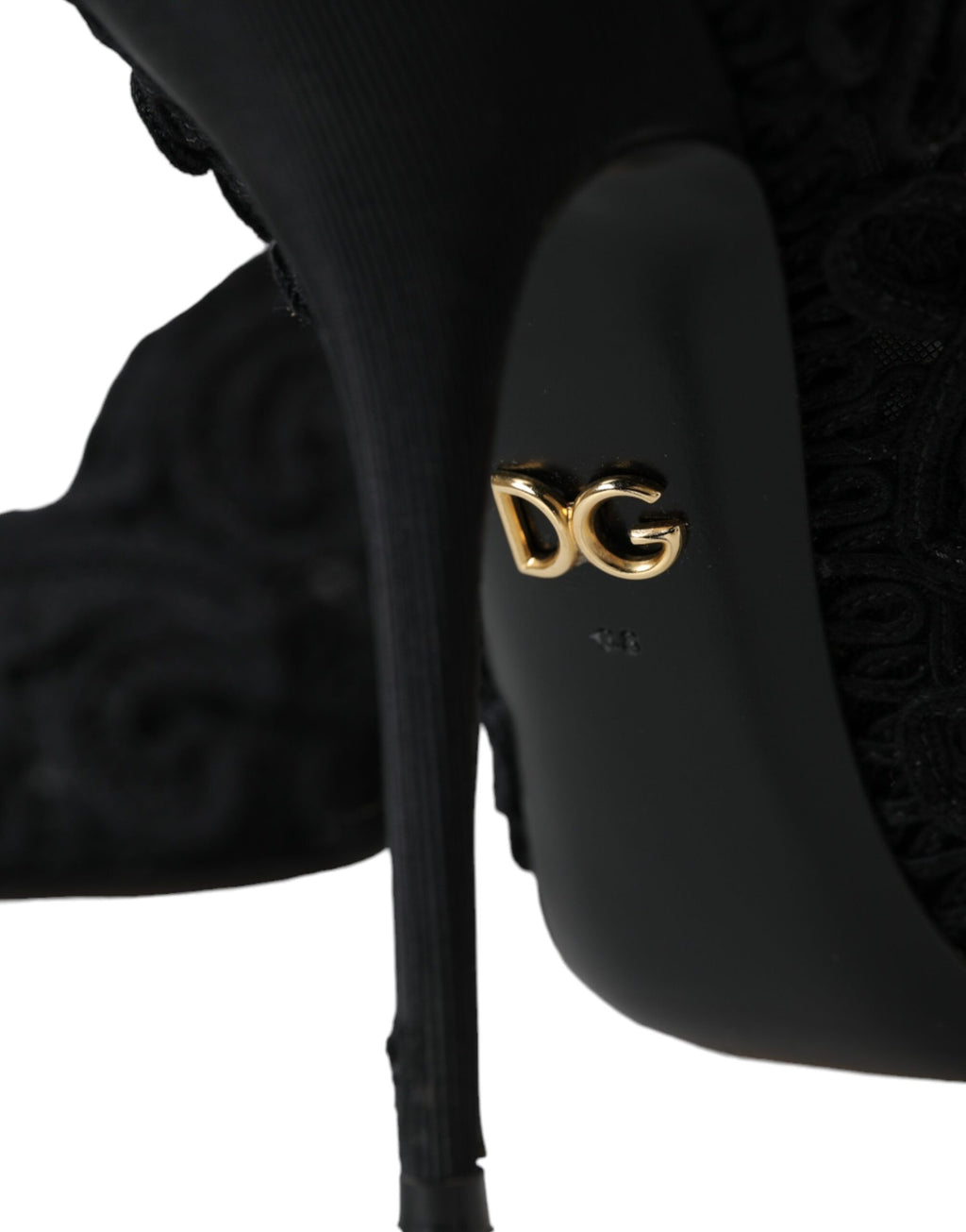Chaussures à talons ouvertes Dolce & Gabbana Cordonetto Ricamo noires, élégantes et ornées de broderies sophistiquées.