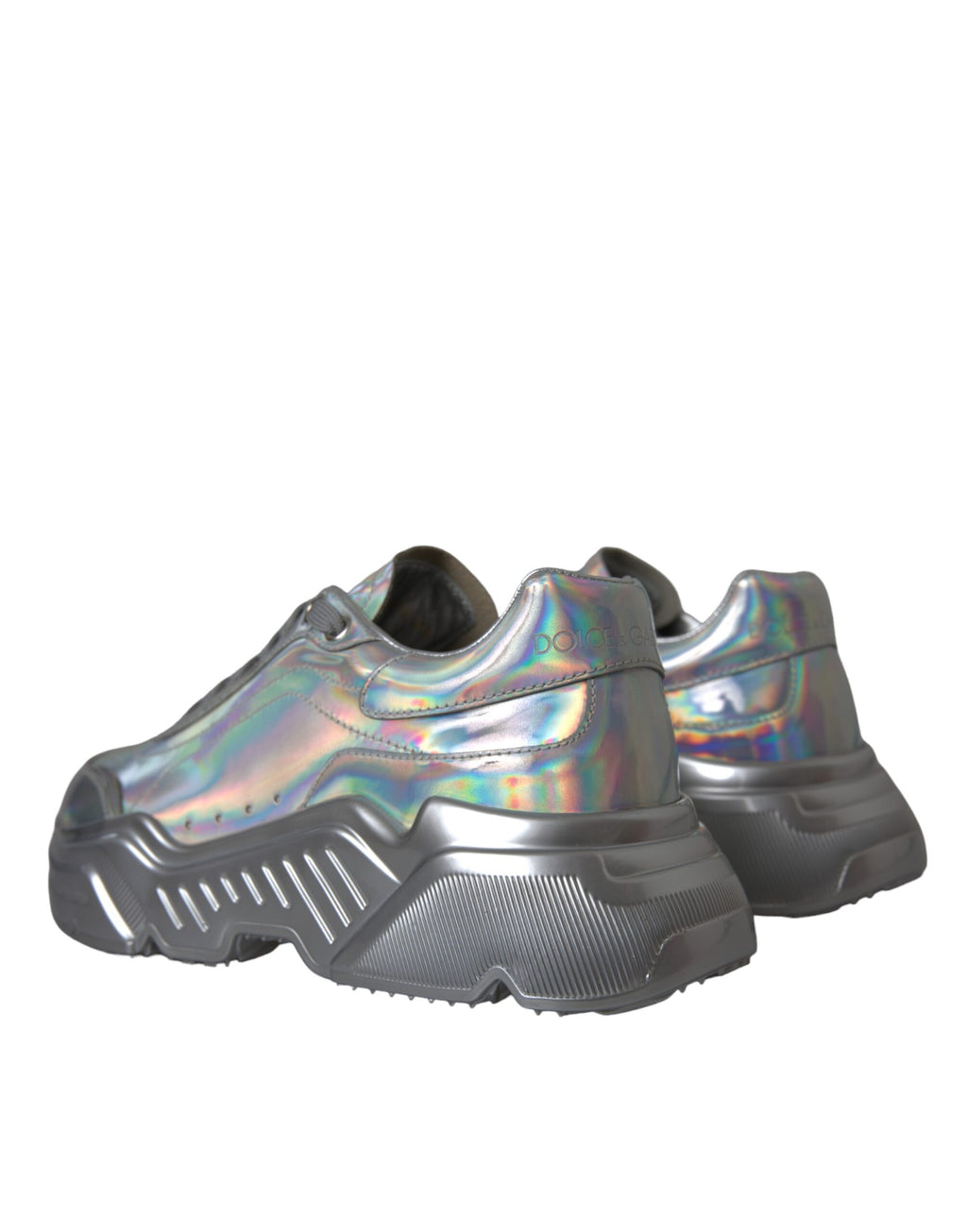 Chaussures sneakers en cuir argenté iridescent Dolce & Gabbana DAYMASTER, semelle blanche, design élégant et moderne.