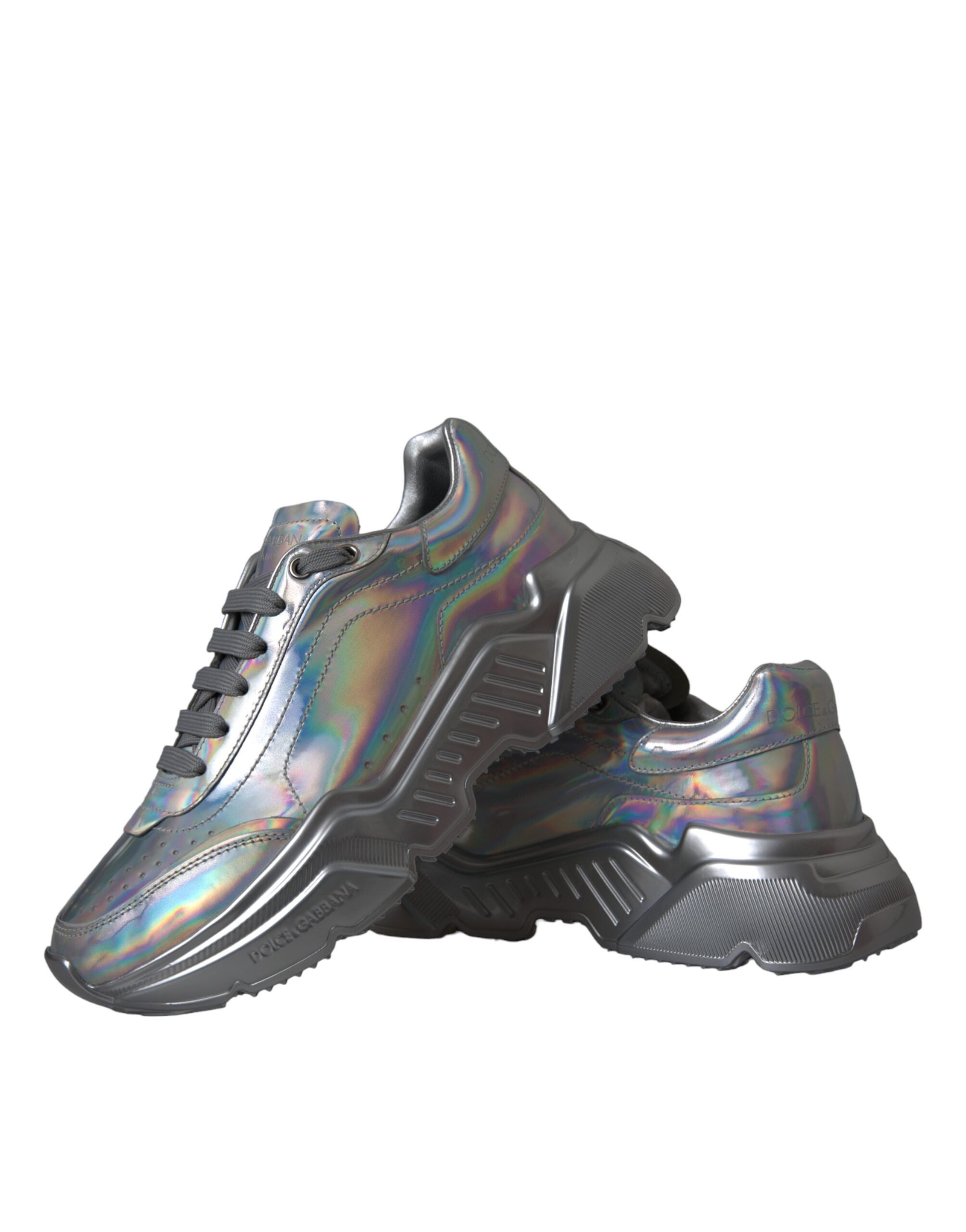 Chaussures sneakers Dolce & Gabbana DAYMASTER en cuir argent irisé, style moderne et élégant.