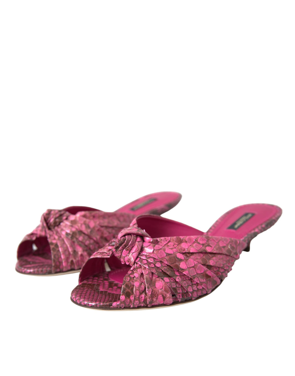 Sandales à talons kitten en cuir exotique rose de Dolce & Gabbana, élégantes chaussures à talons pour femmes.