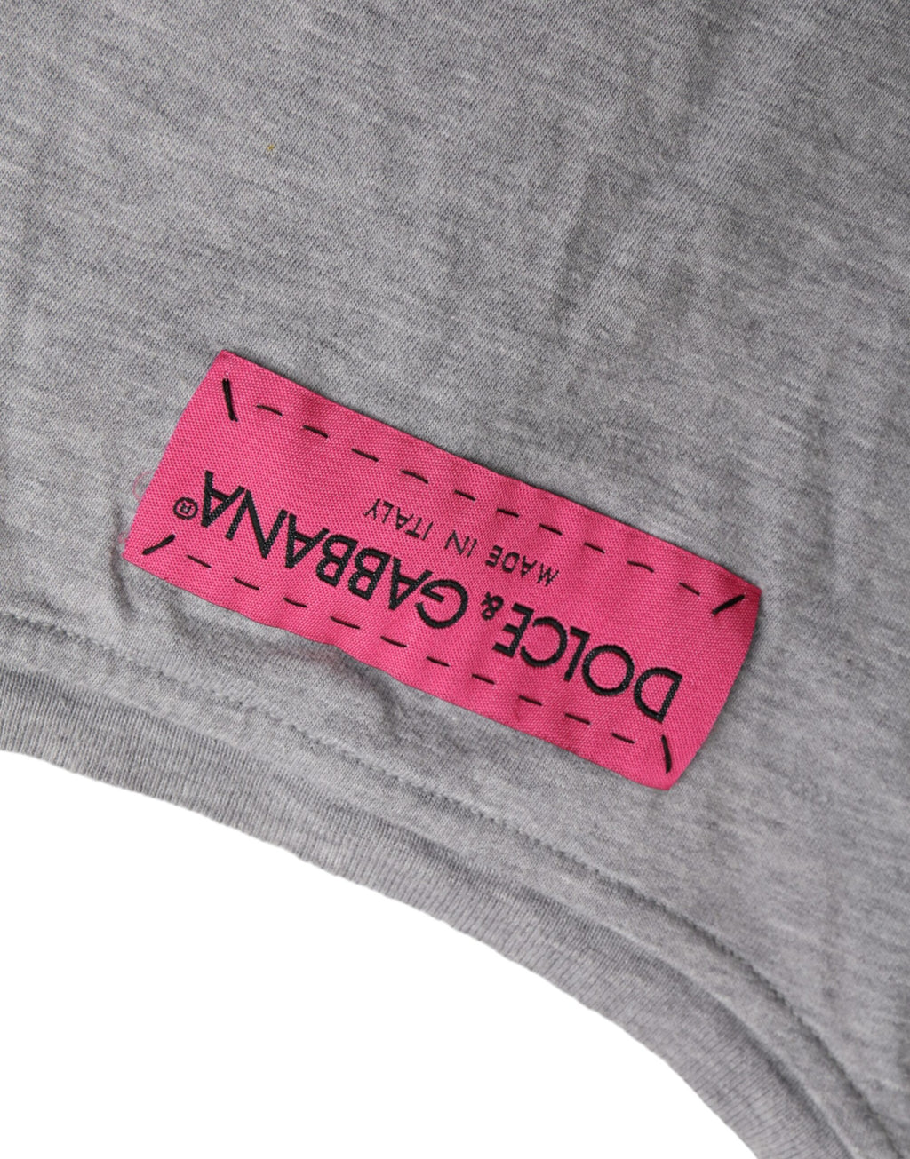 T-shirt gris en coton Dolce & Gabbana L'Amore E'Bellezza, vue de face, avec logo imprimé au centre.