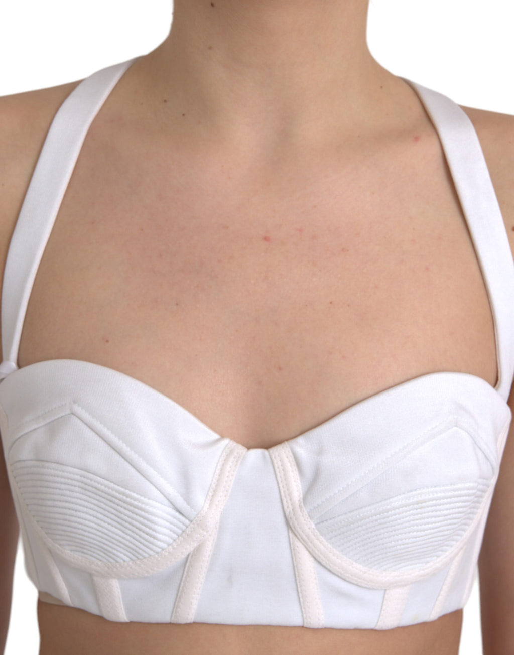 Top court en viscose blanc de la marque Versace, bustier sans manches et crop top élégant.
