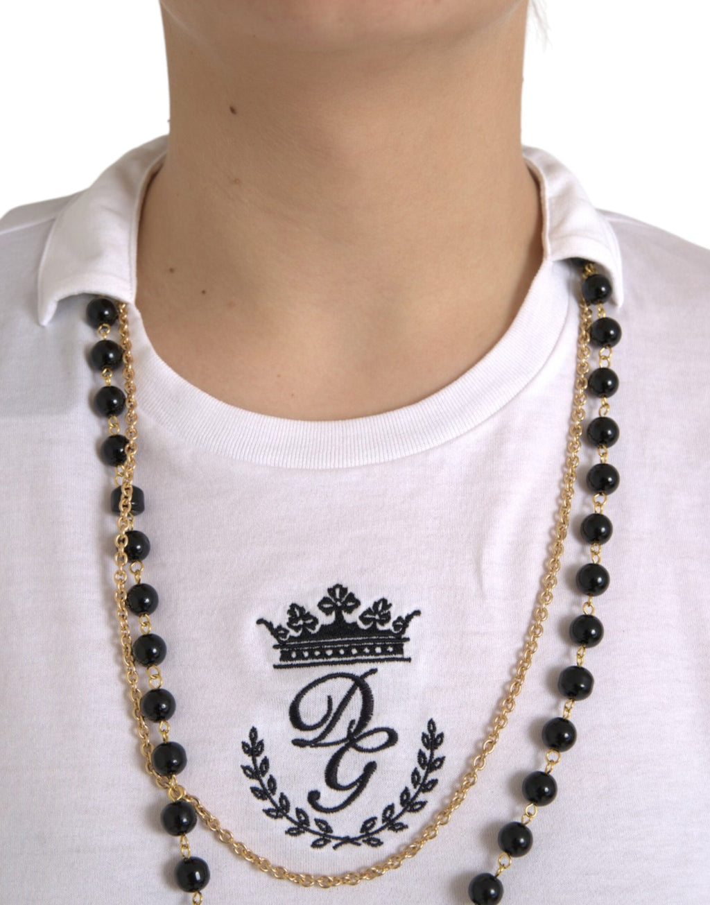 T-shirt Dolce & Gabbana en coton blanc à manches courtes avec collier intégré, mode élégante pour femmes.