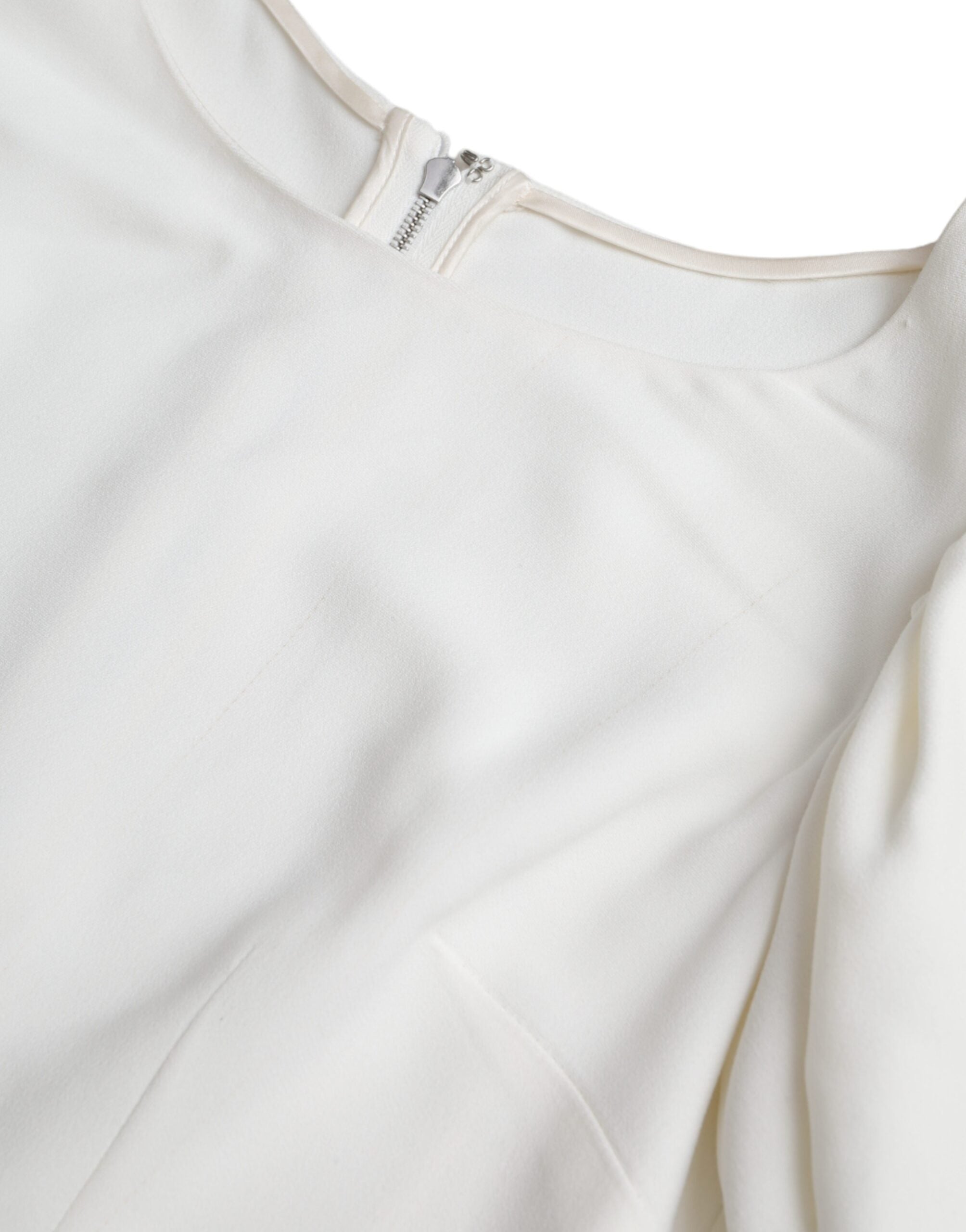 T-shirt blanc Dolce & Gabbana en viscose à col rond et manches courtes, mode élégante et confortable.