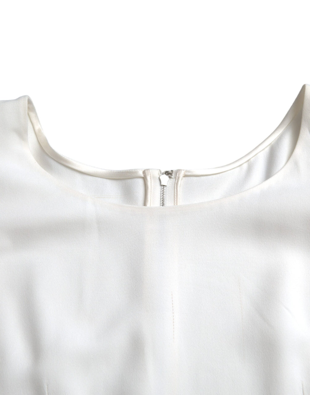 T-shirt blanc en viscose à col rond et manches courtes de Dolce & Gabbana, vue de face.