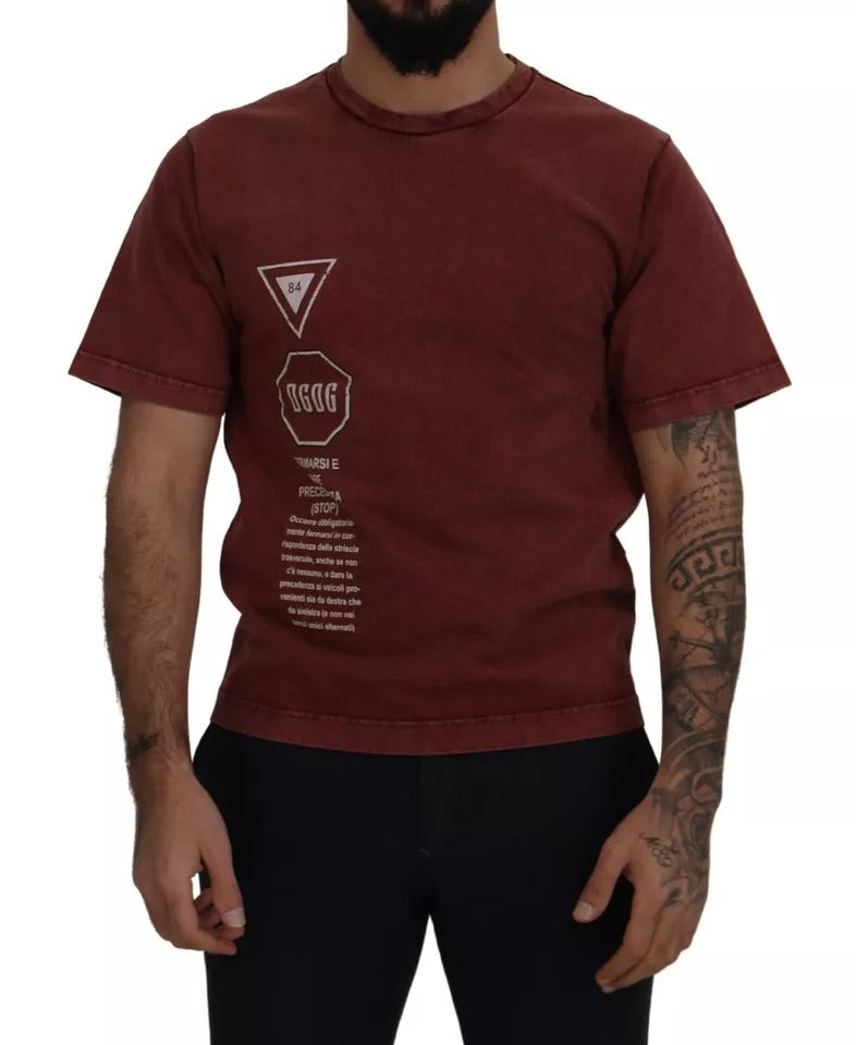 T-shirt en coton rouge bordeaux Dolce & Gabbana à motif imprimé, col ras du cou, style décontracté et élégant.