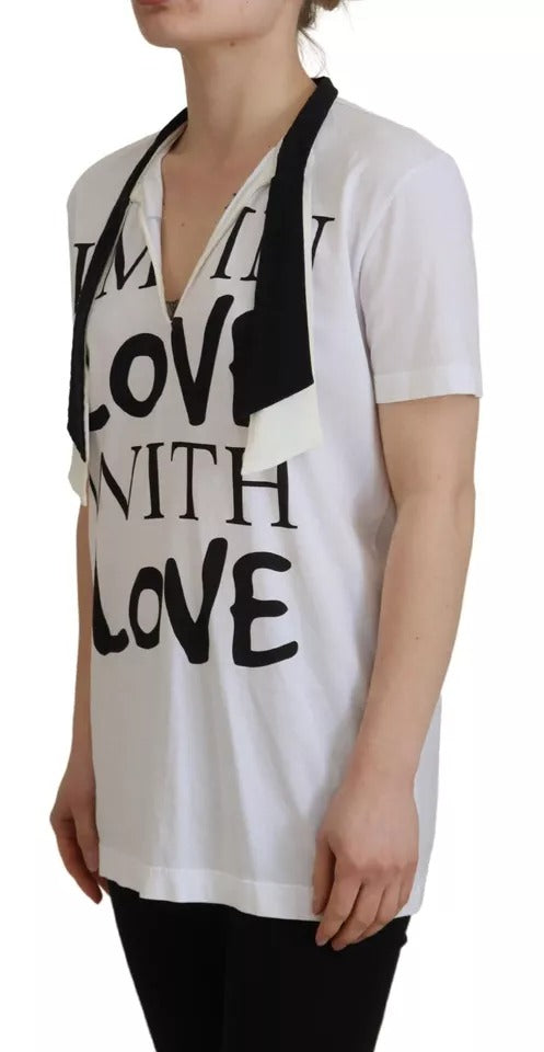 T-shirt blanc en coton imprimé avec col ascot de Dolce & Gabbana, mode élégante et décontractée pour homme.