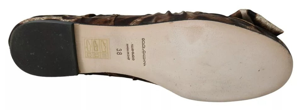 Chaussures ballerines en soie imprimé léopard marron de Dolce & Gabbana, élégantes et confortables pour femmes.