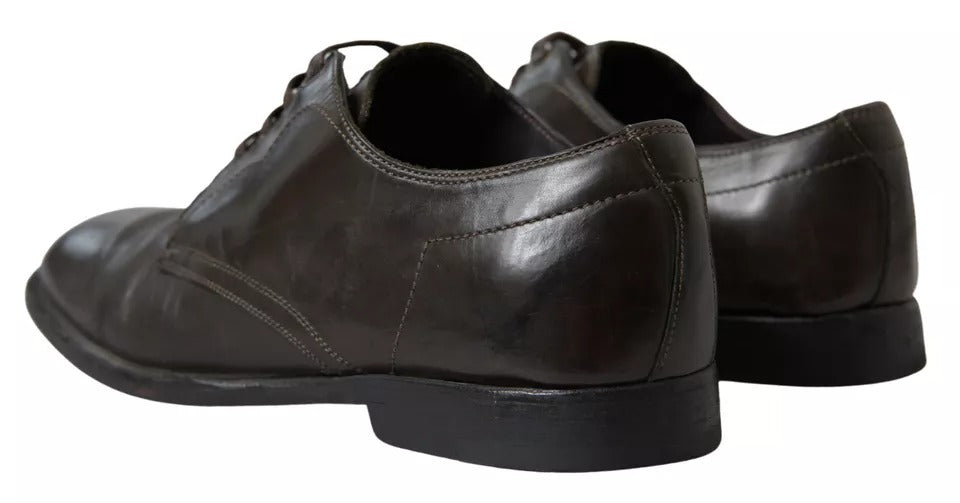 Chaussures formelles en cuir vert pour homme de Dolce & Gabbana, élégantes et sophistiquées.