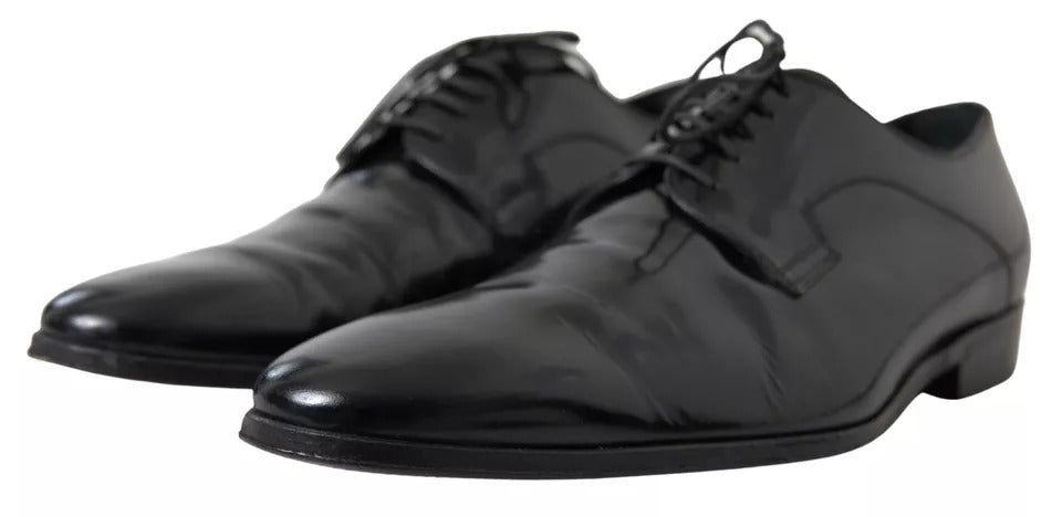 Chaussures formelles en cuir poli noir de Dolce & Gabbana, élégantes et sophistiquées, pour homme.
