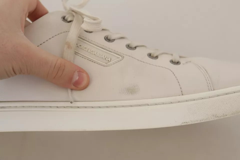 Chaussures sneakers blanches en cuir casual pour homme Dolce & Gabbana avec logo visible.