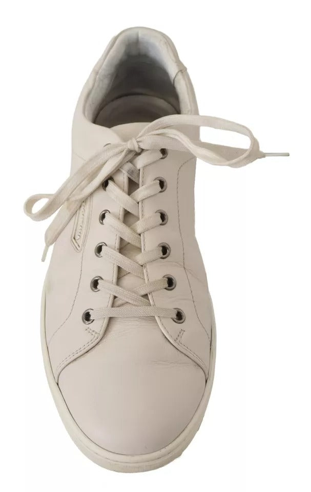 Chaussures sneakers homme Dolce & Gabbana blanches en cuir avec logo décontracté et design élégant.
