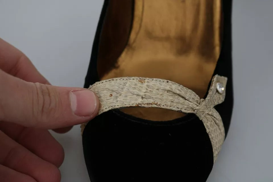 Chaussures à talons hauts Dolce & Gabbana en velours noir, modèles Ayers, élégantes et sophistiquées.