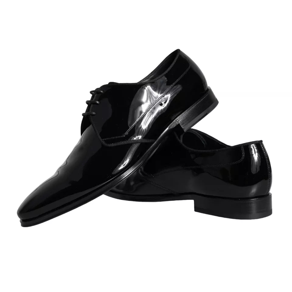Chaussures Derby en cuir de veau noir de Dolce & Gabbana pour homme, élégantes et sophistiquées.