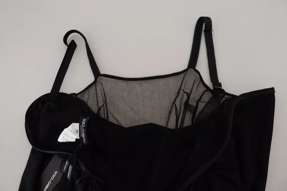 Robe midi noire Dolce & Gabbana en laine, coupe ajustée, style portefeuille, élégante et sophistiquée.