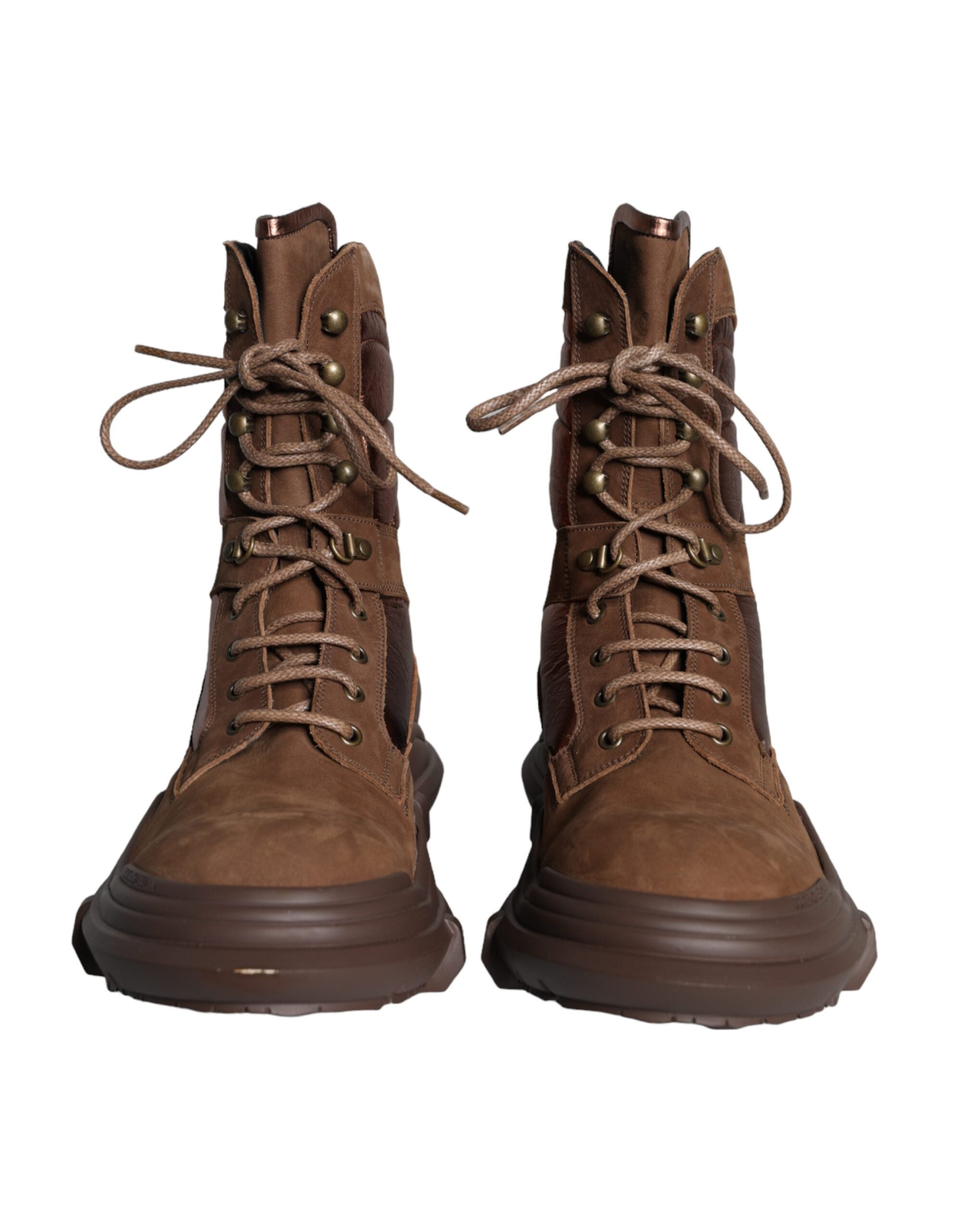 Bottes militaires pour hommes en cuir suédé marron Dolce & Gabbana, style robuste et élégant, avec semelle épaisse et détails modernes