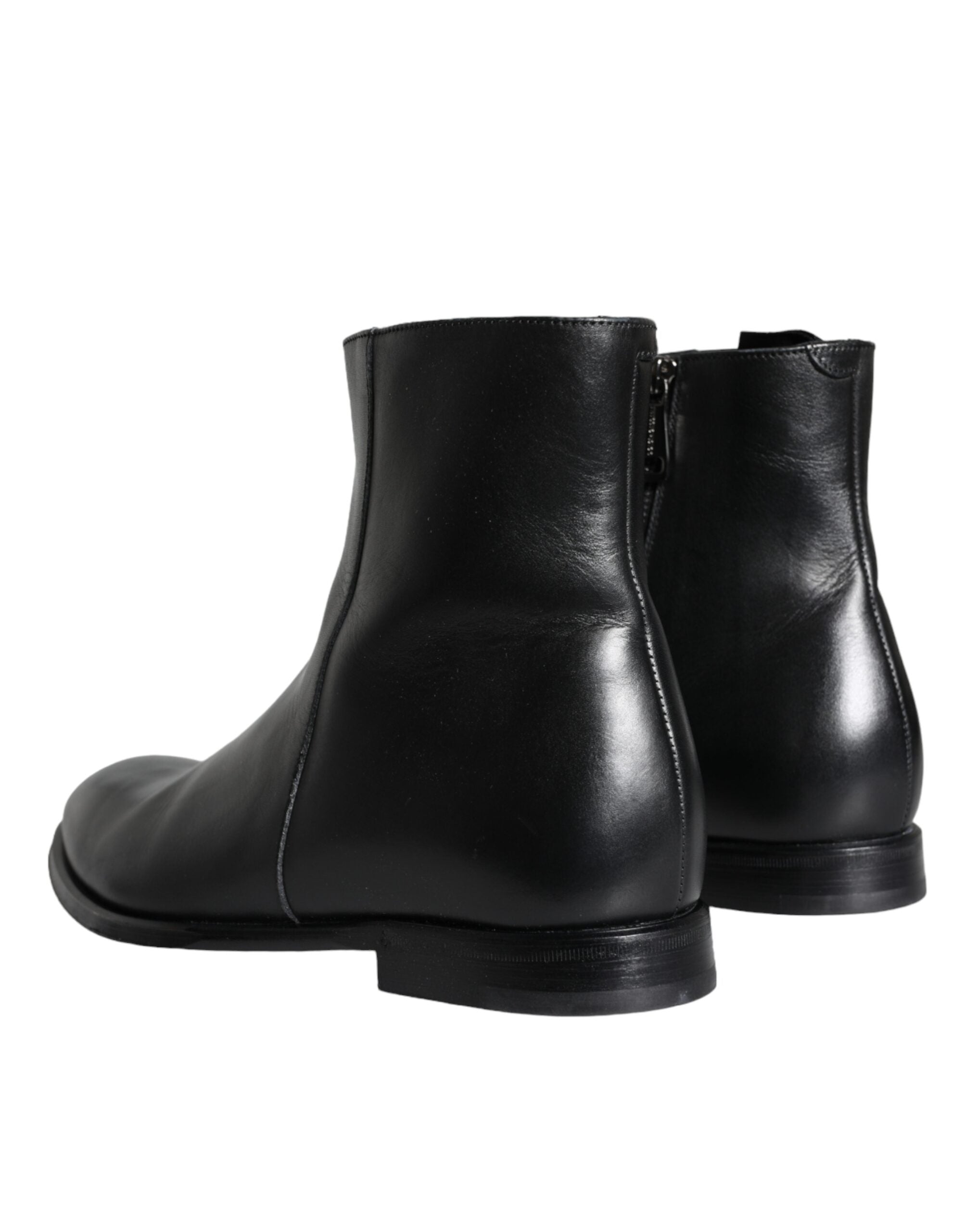 Bottes homme en cuir de veau noir de Dolce & Gabbana, chaussures ankle pour homme, élégantes et modernes.