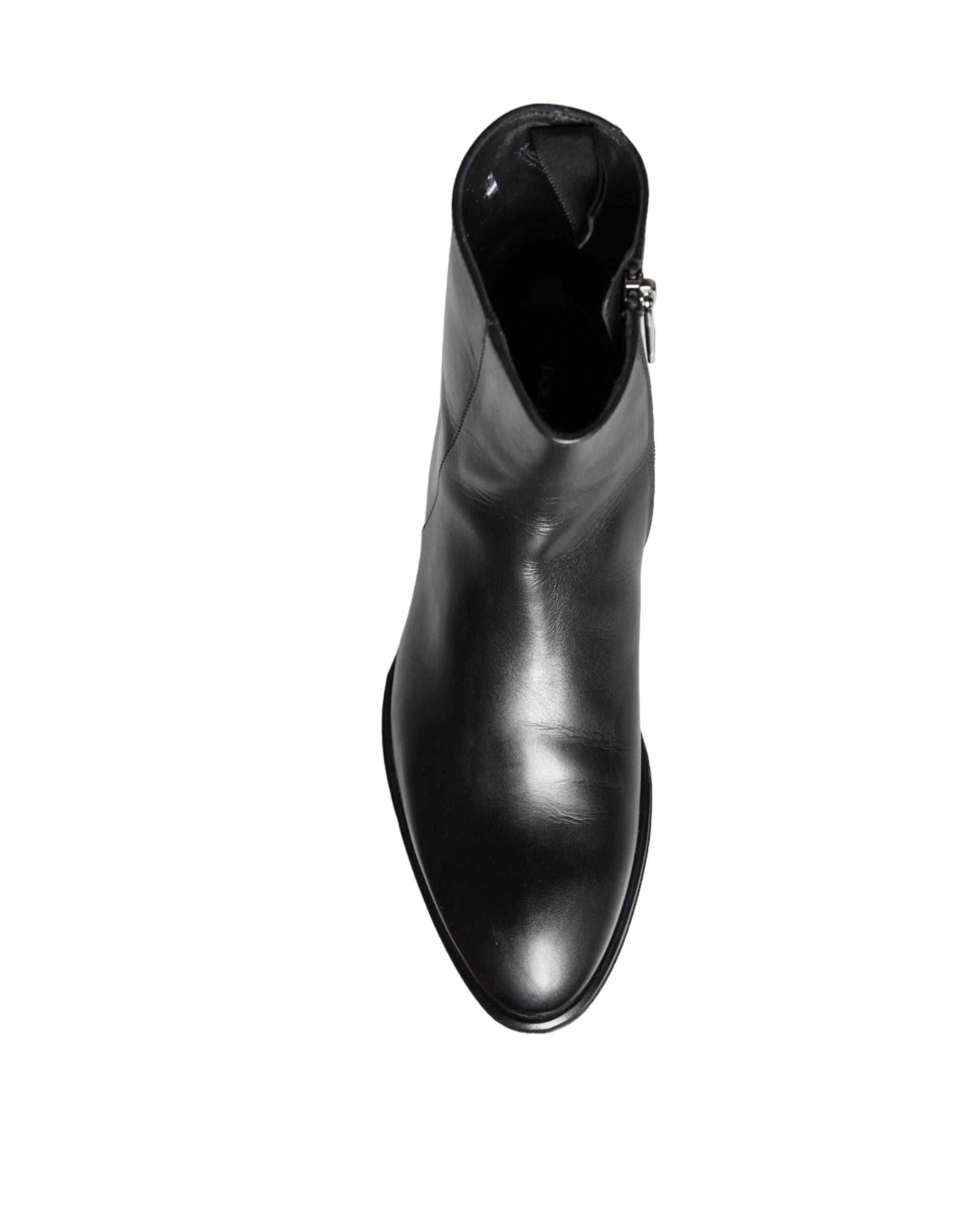 Chaussures pour homme Dolce & Gabbana en cuir de veau noir, bottines à la cheville élégantes et sophistiquées.