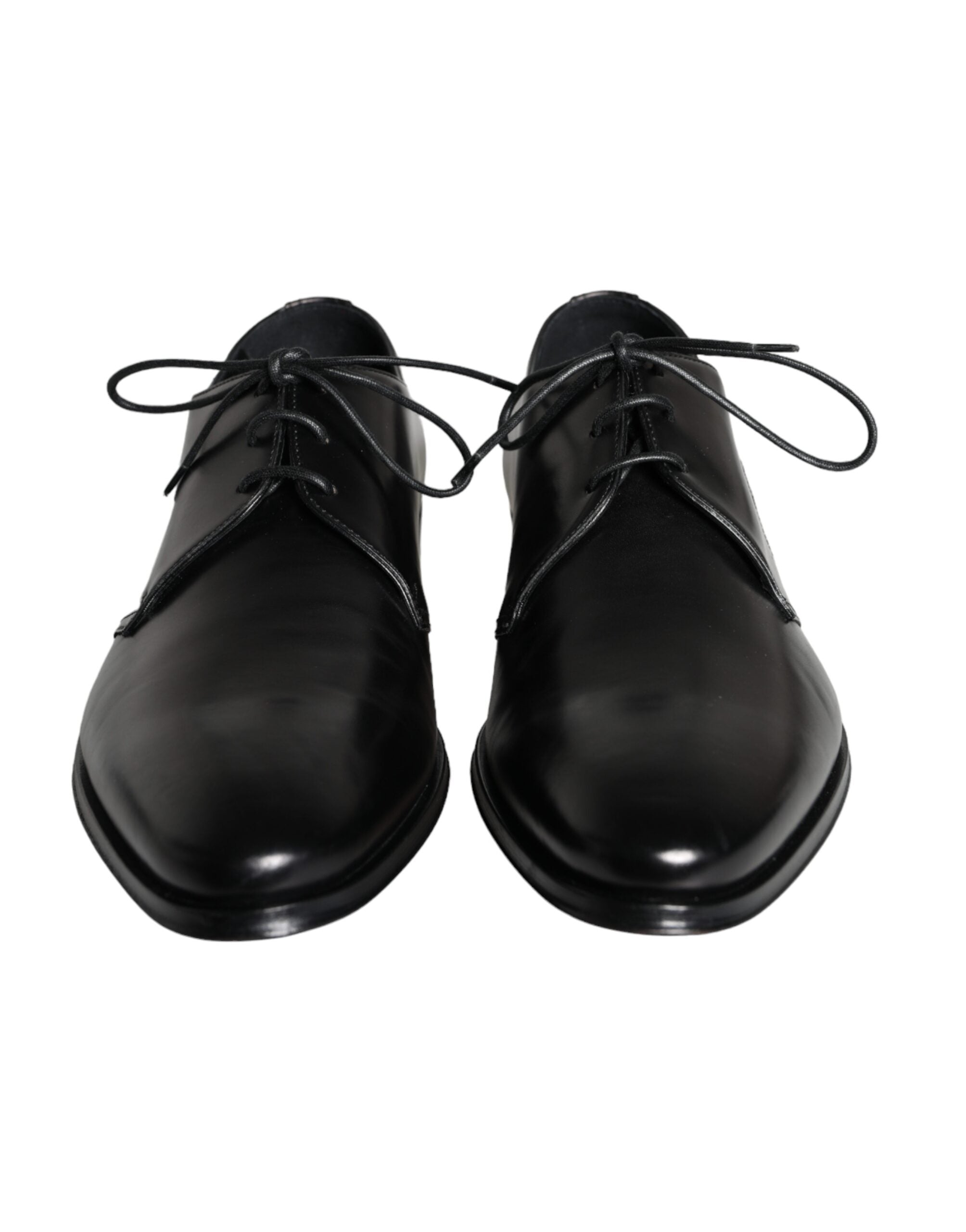 Chaussures derby hommes Dolce & Gabbana en cuir de veau noir, élégantes et classiques, avec lacets et finition en cuir lisse.