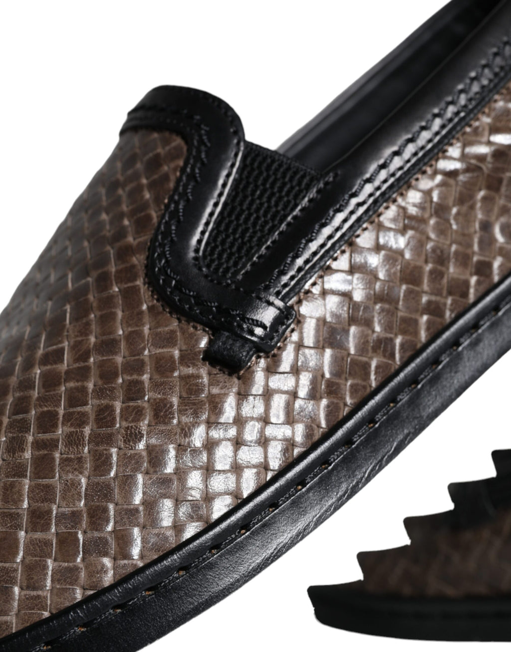 Chaussures mocassins pour homme Dolce & Gabbana en cuir tressé marron et noir, élégantes et confortables.