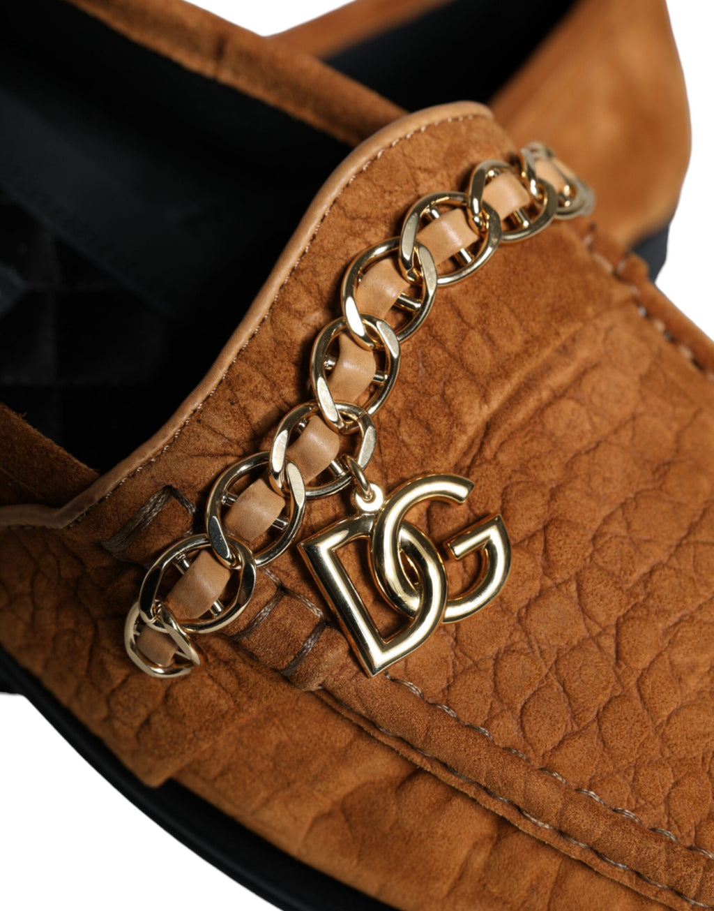 Mocassins Dolce & Gabbana en velours marron avec logo en cuir, chaussons slip-on élégants pour homme.