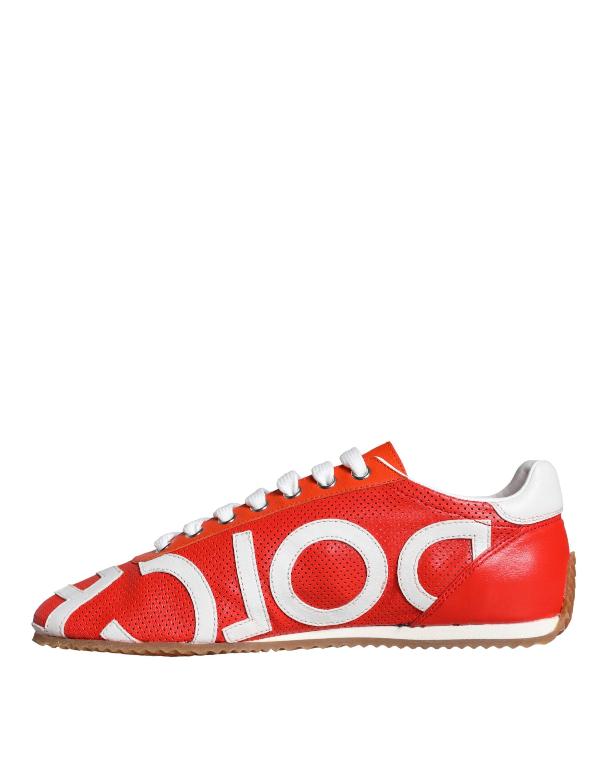 Chaussures sneakers décontractées en cuir rouge et blanc avec logo Dolce & Gabbana, style casual et tendance.
