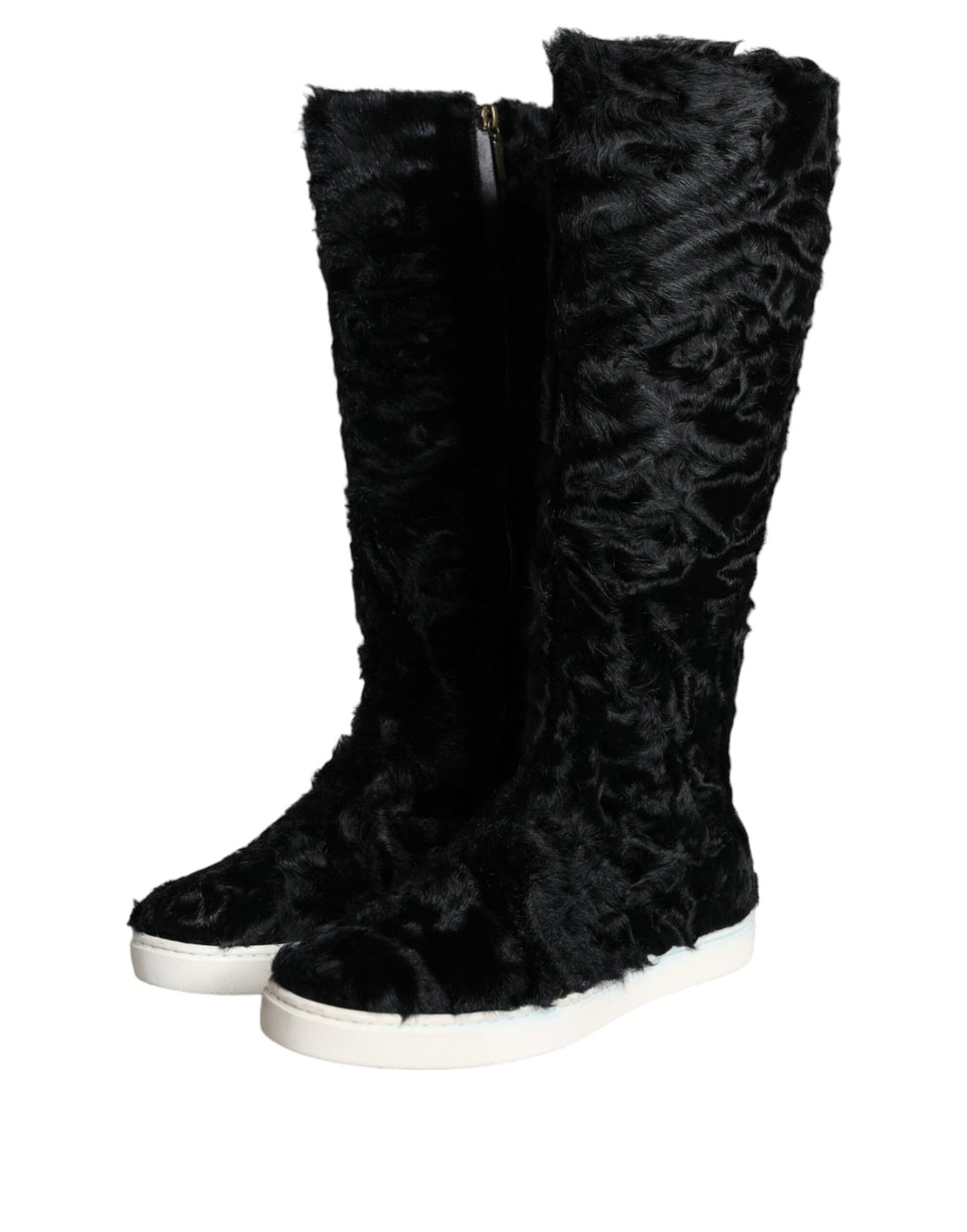 Bottes en cuir et fourrure d'agneau noir Dolce & Gabbana Xiangao, style élégant et sophistiqué, visible avec détails en cuir et fourrure.