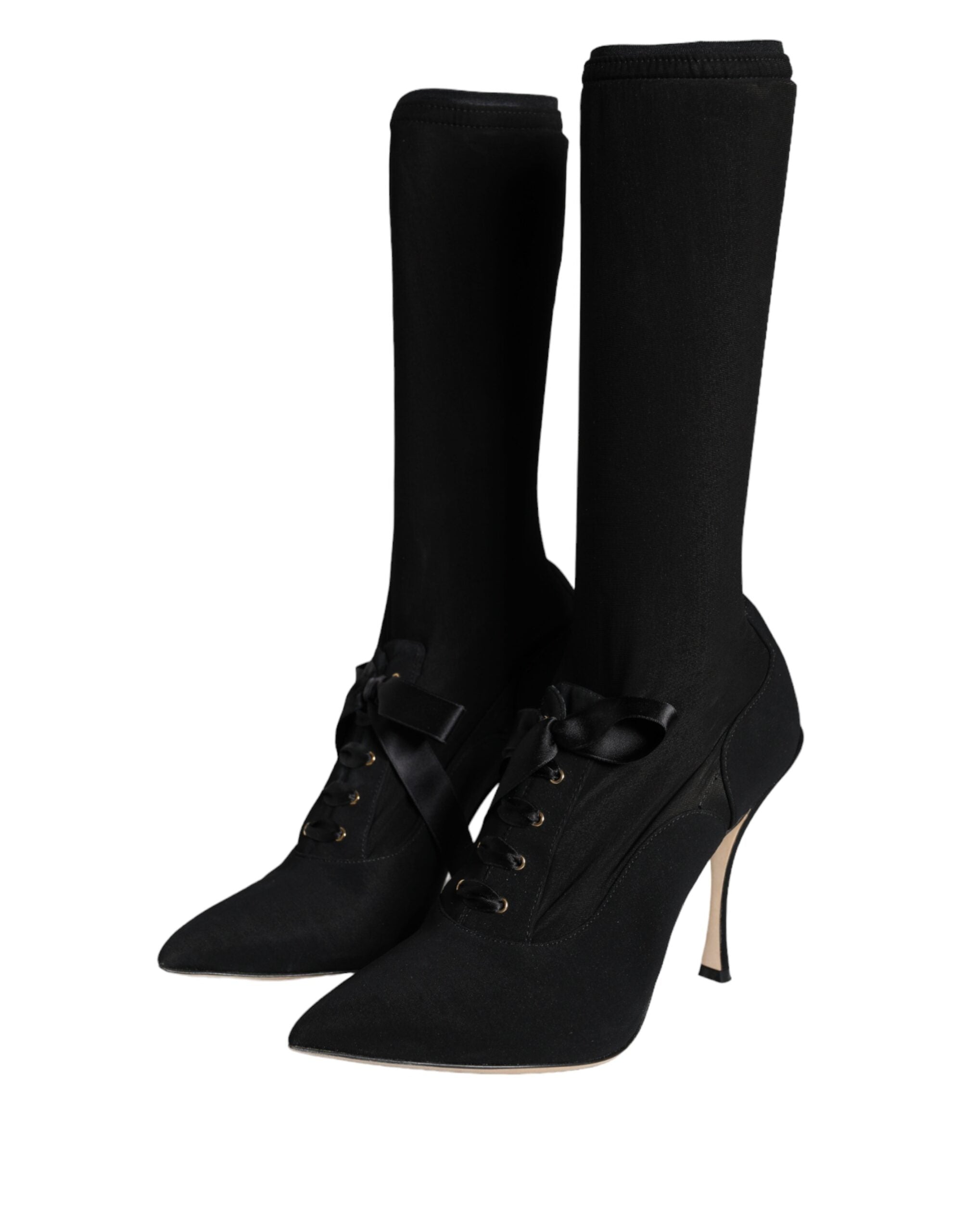 Chaussures Dolce & Gabbana, bottines noires à talons stilettos, mi-mollet, élégantes et sophistiquées, vue de face.