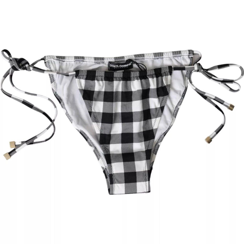 Maillot de bain Dolce & Gabbana à carreaux noirs et blancs, bas de bikini pour plage et soleil.