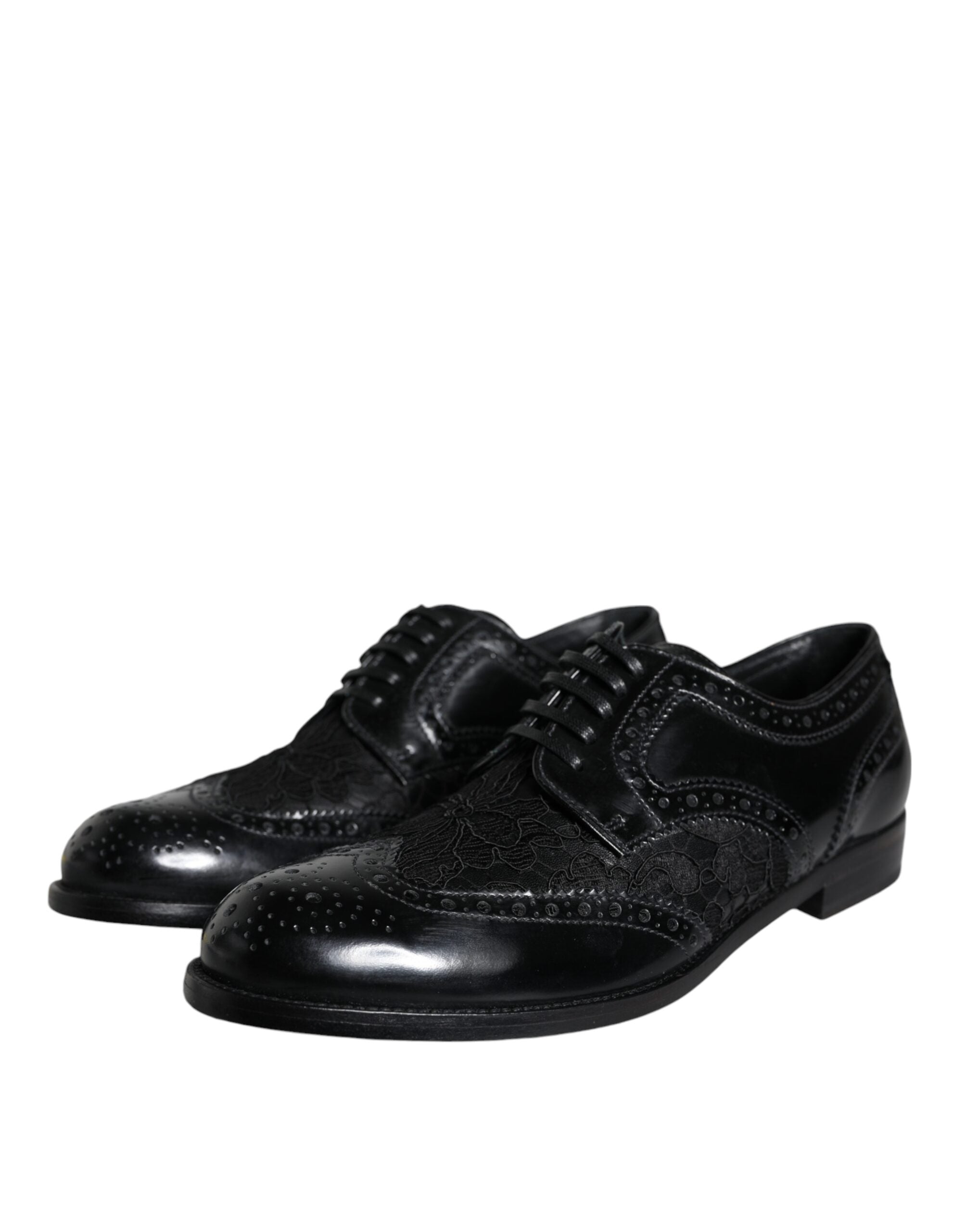 Chaussures formelles Dolce & Gabbana en cuir noir avec dentelle florale, élégantes et sophistiquées pour occasions spéciales.