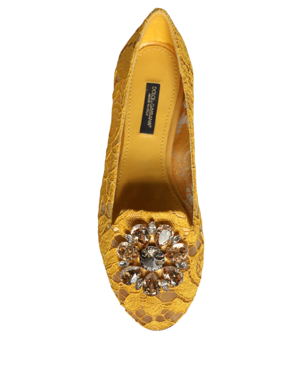 Chaussures ballerines Dolce & Gabbana en dentelle jaune moutarde avec cristaux, style élégant et sophistiqué.