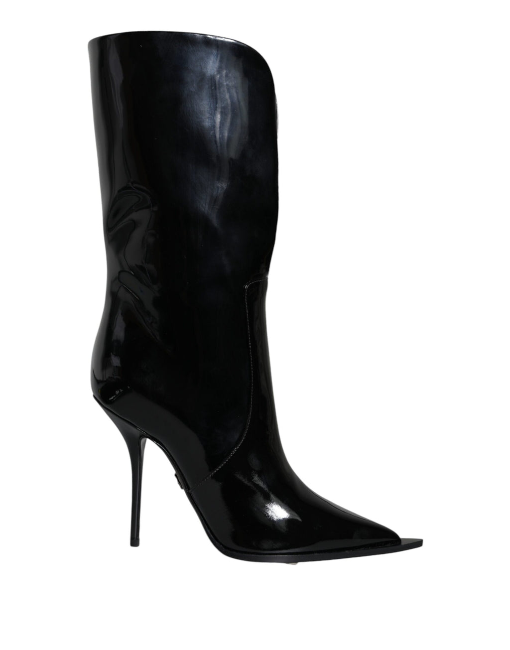 Bottes en cuir verni noir de mi-mollet de la marque Dolce & Gabbana, élégantes et sophistiquées, visibles en gros plan.