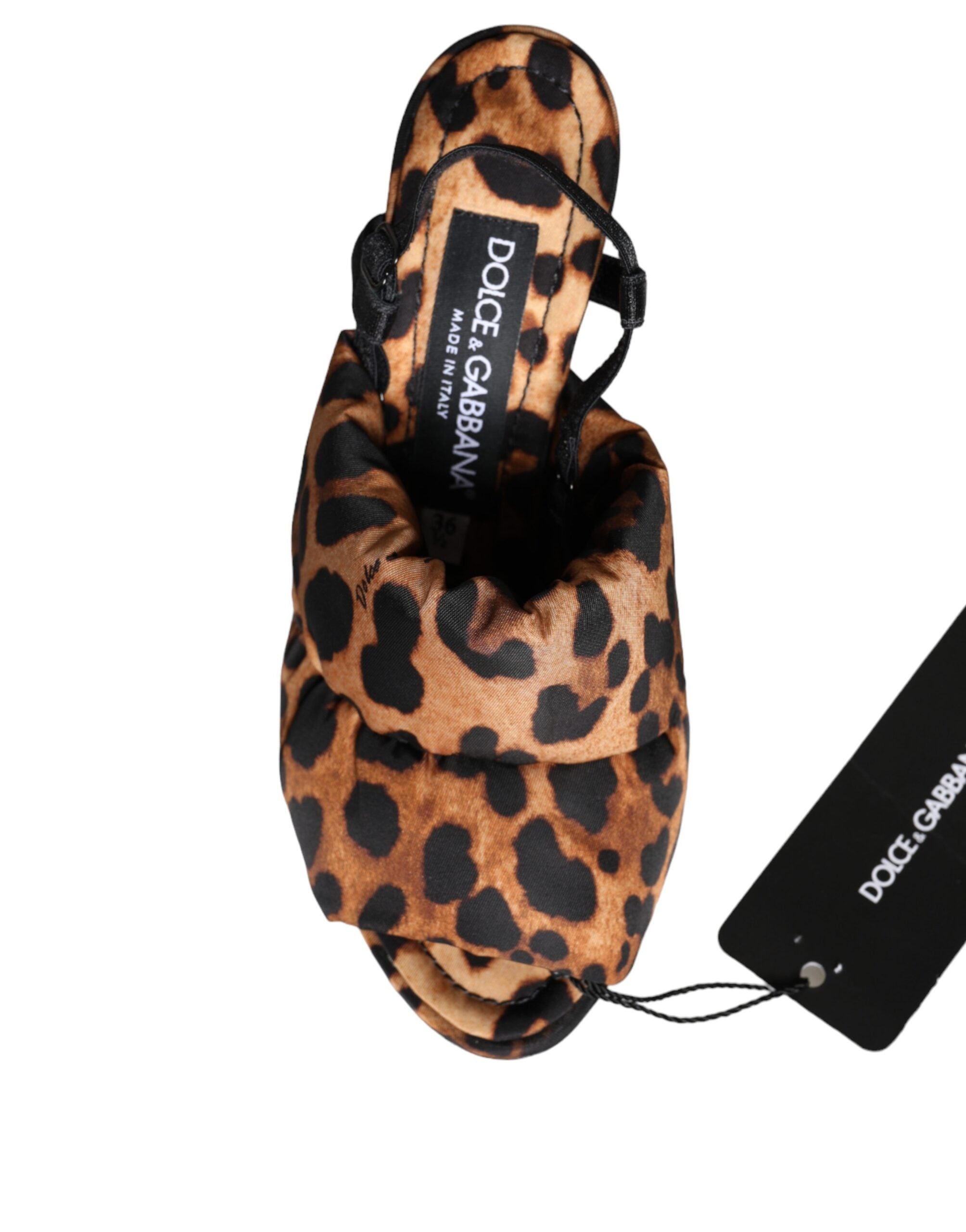 Sandales à talons Dolce & Gabbana Keira en cuir marron à motif léopard, avec bride arrière et design élégant.