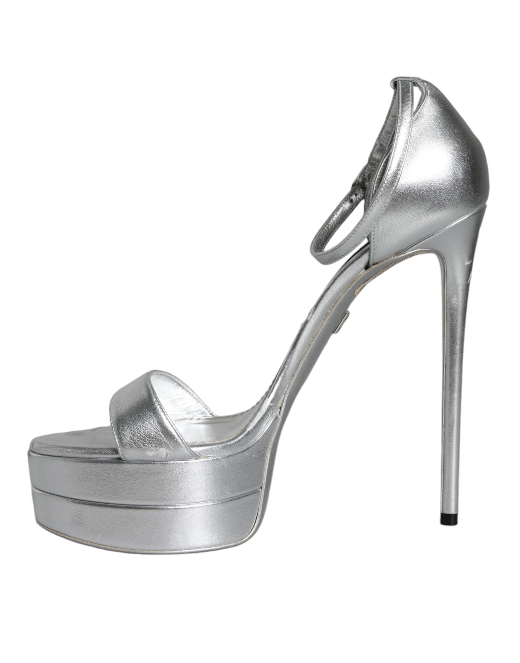 Sandales à talons argentés Dolce & Gabbana KEIRA avec bride à la cheville, chaussures élégantes pour femmes.