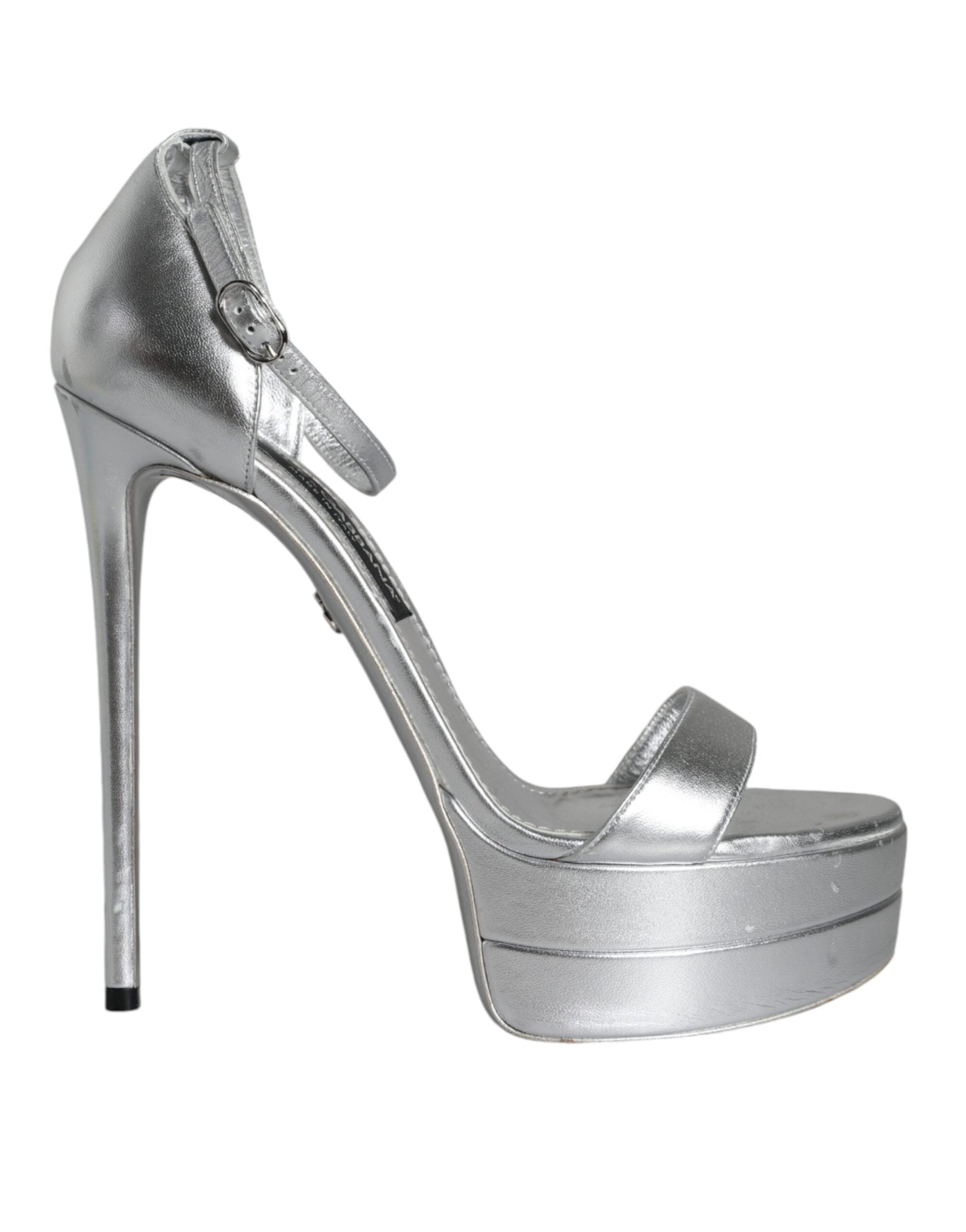 Sandales à talons argentées Dolce & Gabbana KEIRA avec bride à la cheville, chaussures élégantes et sophistiquées.