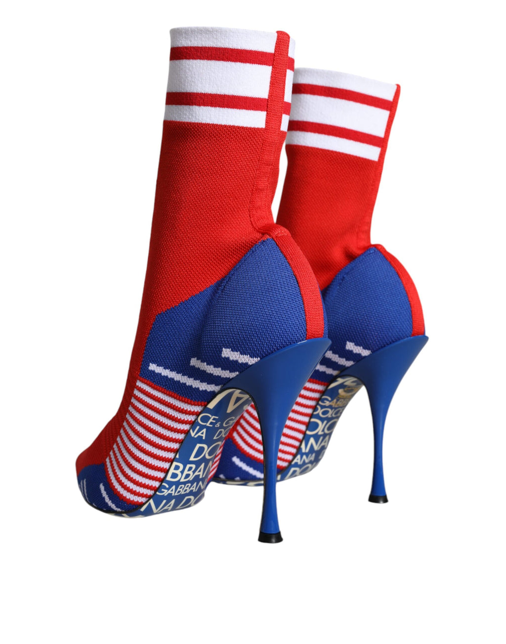 Bottes à talon Dolce & Gabbana rouge et bleu, chaussettes extensibles, style ankle boots avec logo visible.
