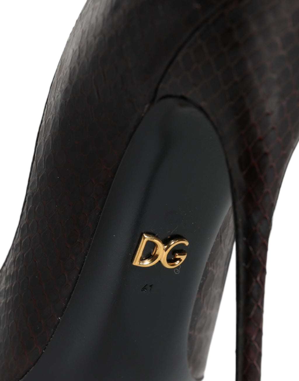 Escarpins Dolce & Gabbana en cuir exotique multicolore, talons hauts élégants et design sophistiqué pour femmes.