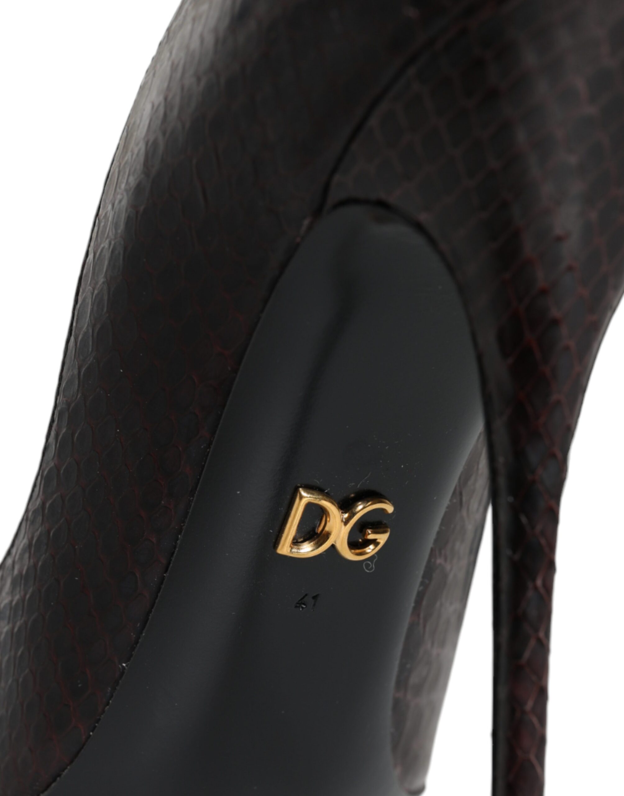Escarpins Dolce & Gabbana en cuir exotique multicolore, talons hauts élégants et design sophistiqué pour femmes.