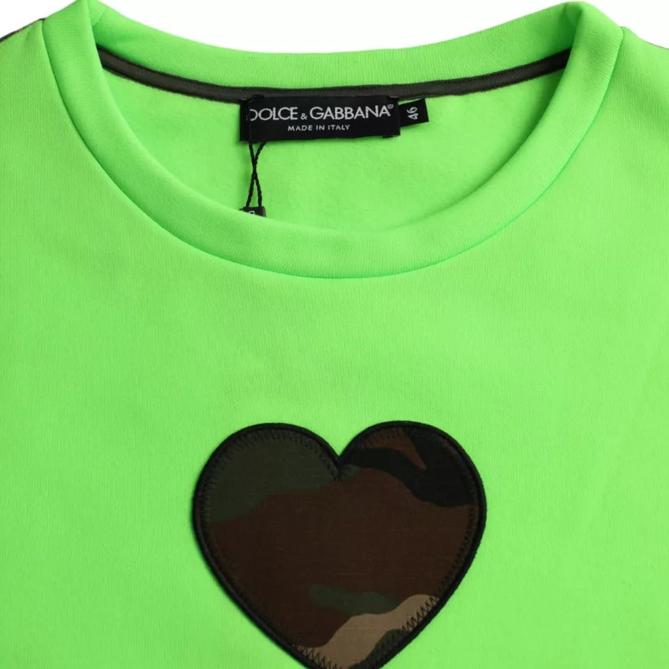 Pull Dolce & Gabbana en maille vert avec patchwork en forme de cœur, col rond, style décontracté et tendance.