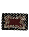 Pochette de soirée Dolce & Gabbana Bordeaux et noire en velours avec cadre doré, design élégant et sophistiqué.