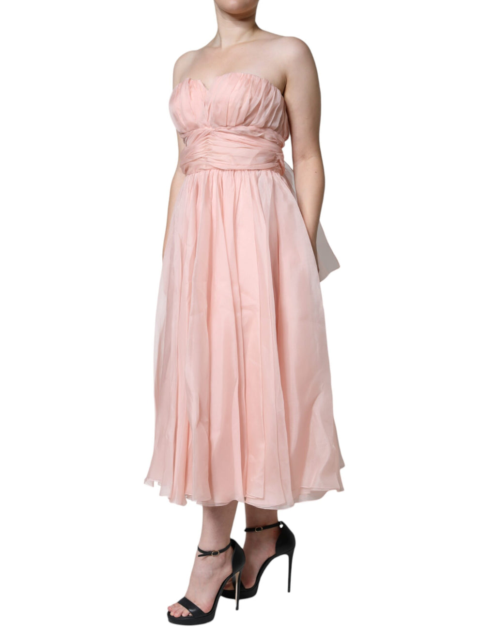 Robe longue bustier en soie rose de Dolce & Gabbana, style maxi A-line élégante et fluide.