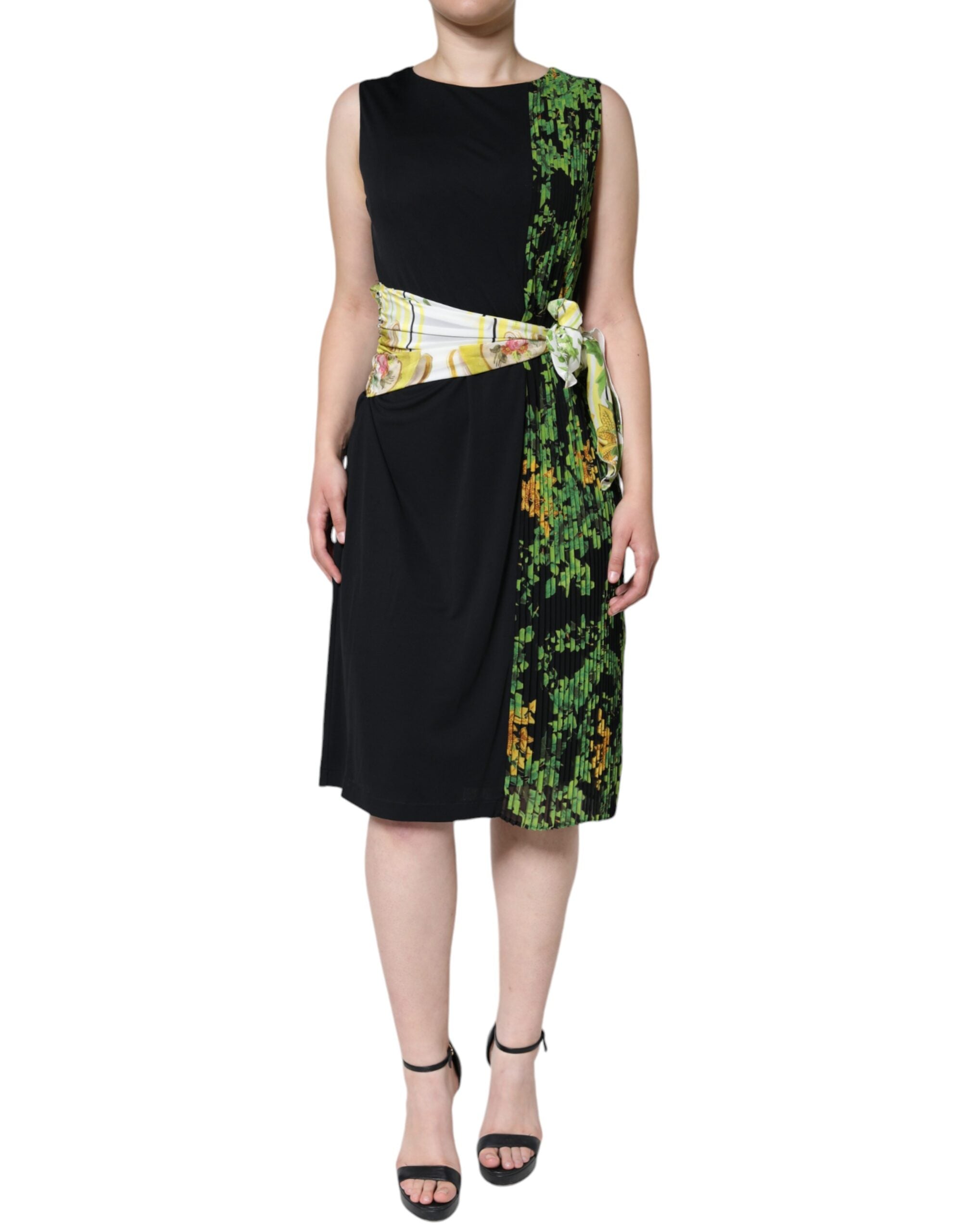 Robe droite Roberto Cavalli à fleurs multicolores, longueur genou, style élégant et féminin, en tissu léger et fluide.