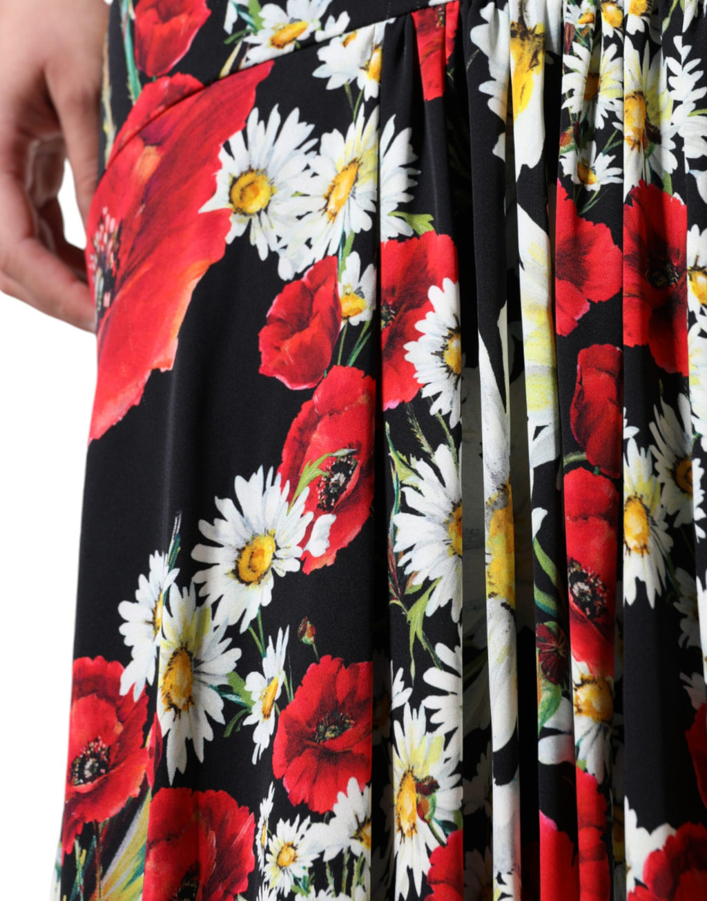 Robe longue en soie noire à fleurs sans manches de Dolce & Gabbana, élégante et fluide, avec un design floral sophistiqué.