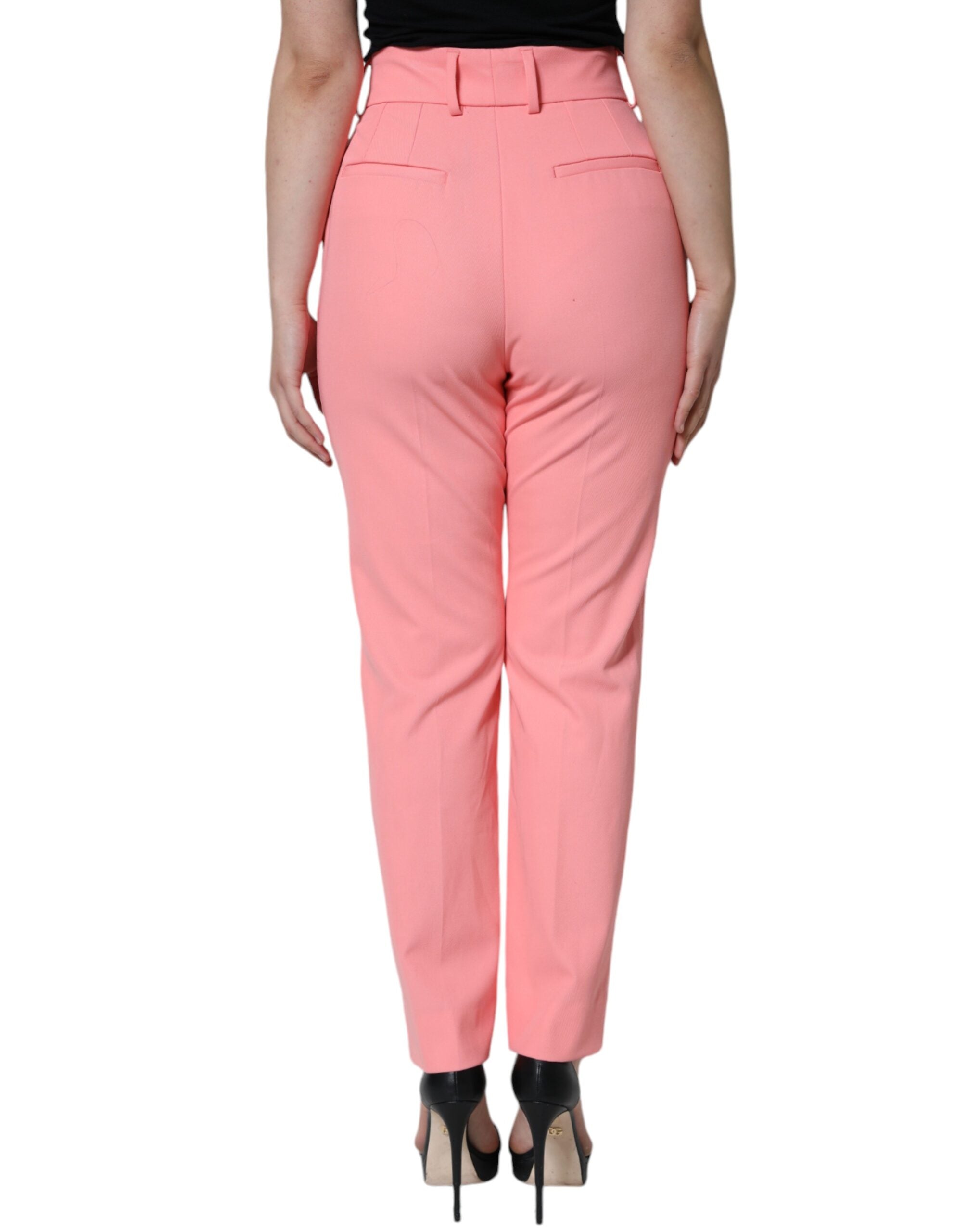 Pantalons taille haute en polyester rose rose Dolce & Gabbana, coupe tapered, détails élégants, vue de face.