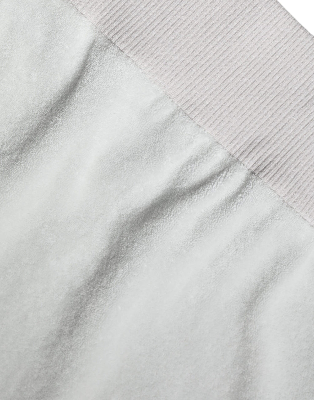 Pull à col rond en nylon stretch blanc de Dolce & Gabbana, pull-over élégant avec finition soignée.