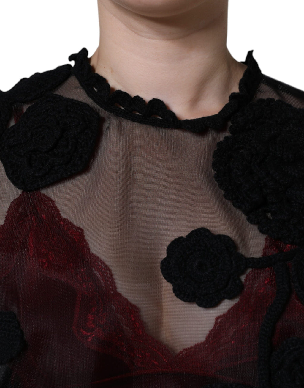 Blouse transparente en nylon à fleurs noir de Dolce & Gabbana, style élégant avec motif floral en mesh.