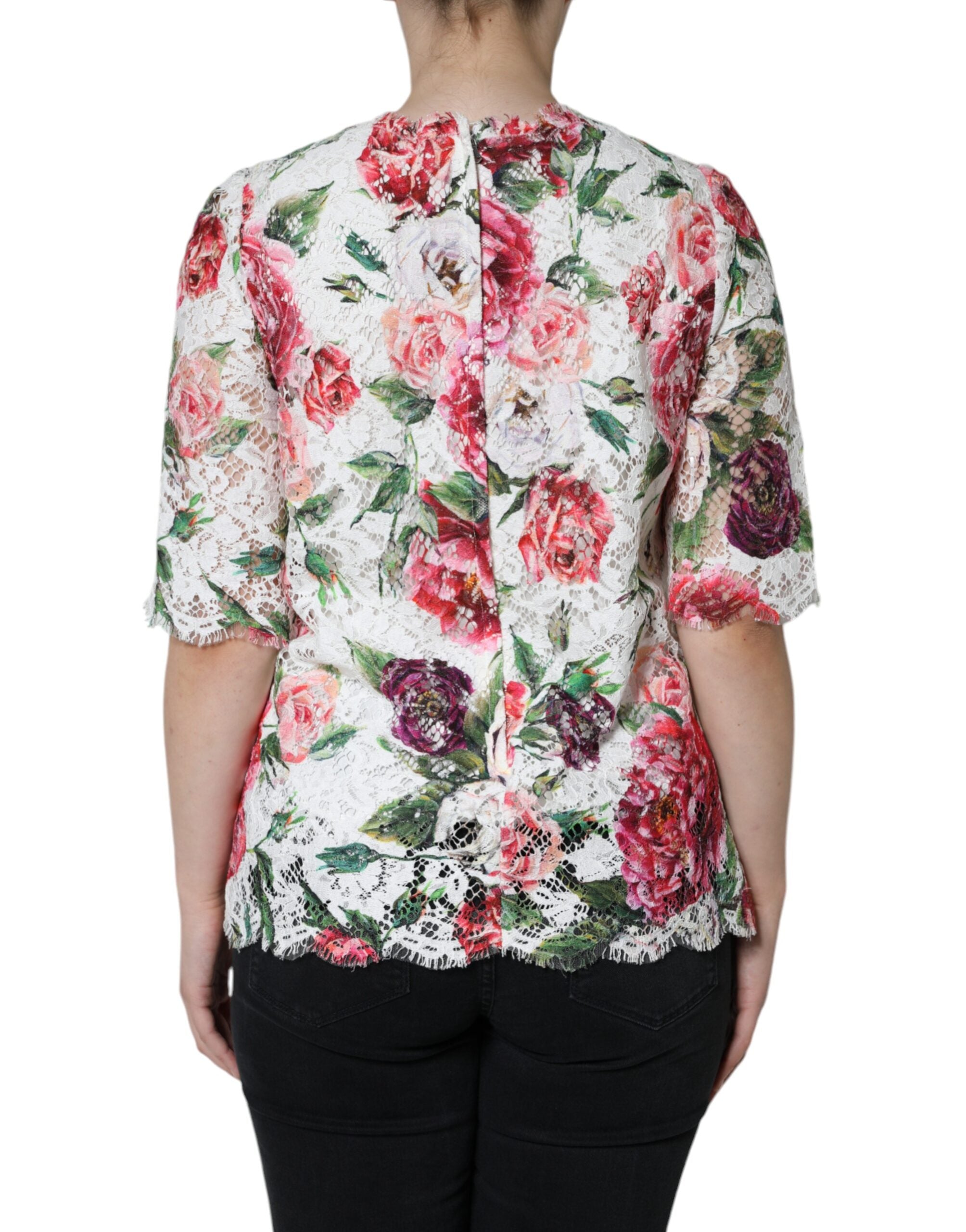 Chemise Dolce & Gabbana en dentelle blanche avec manches courtes et col en peonie, élégante et raffinée.