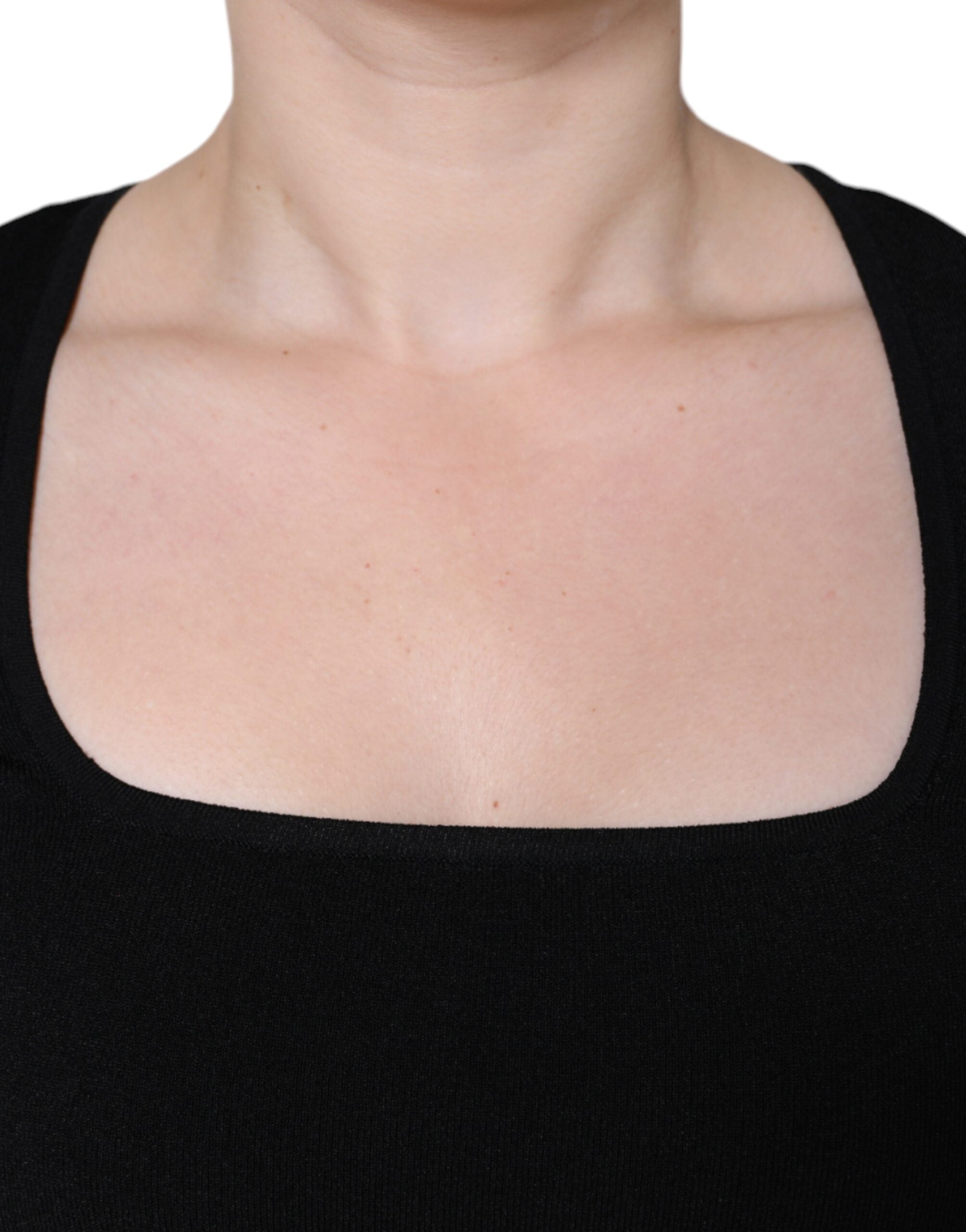 Blouse Dolce & Gabbana noire à manches longues et col carré, vue de face, en tissu élégant.