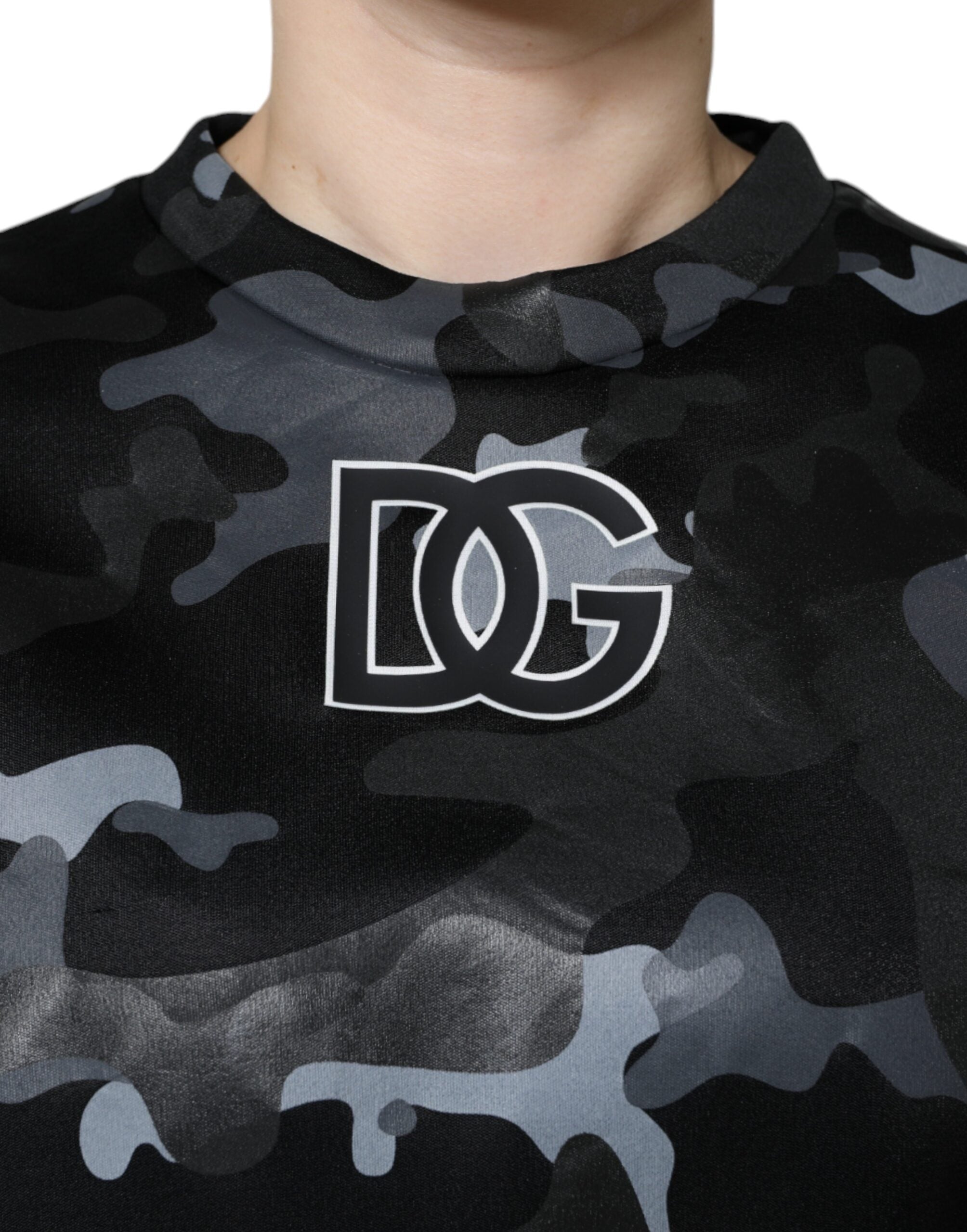 Sweat-shirt noir camouflage à col rond de Dolce & Gabbana, vêtement décontracté avec motif camouflage noir et gris.