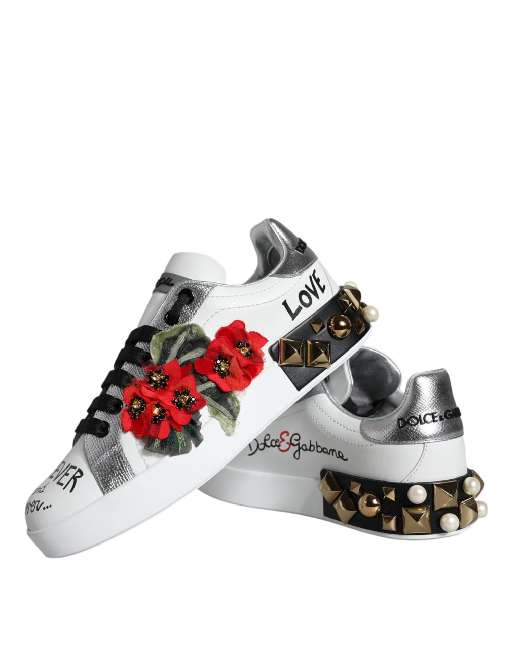 Chaussures sneakers blanches en cuir Dolce & Gabbana avec motifs floraux et clous décoratifs.